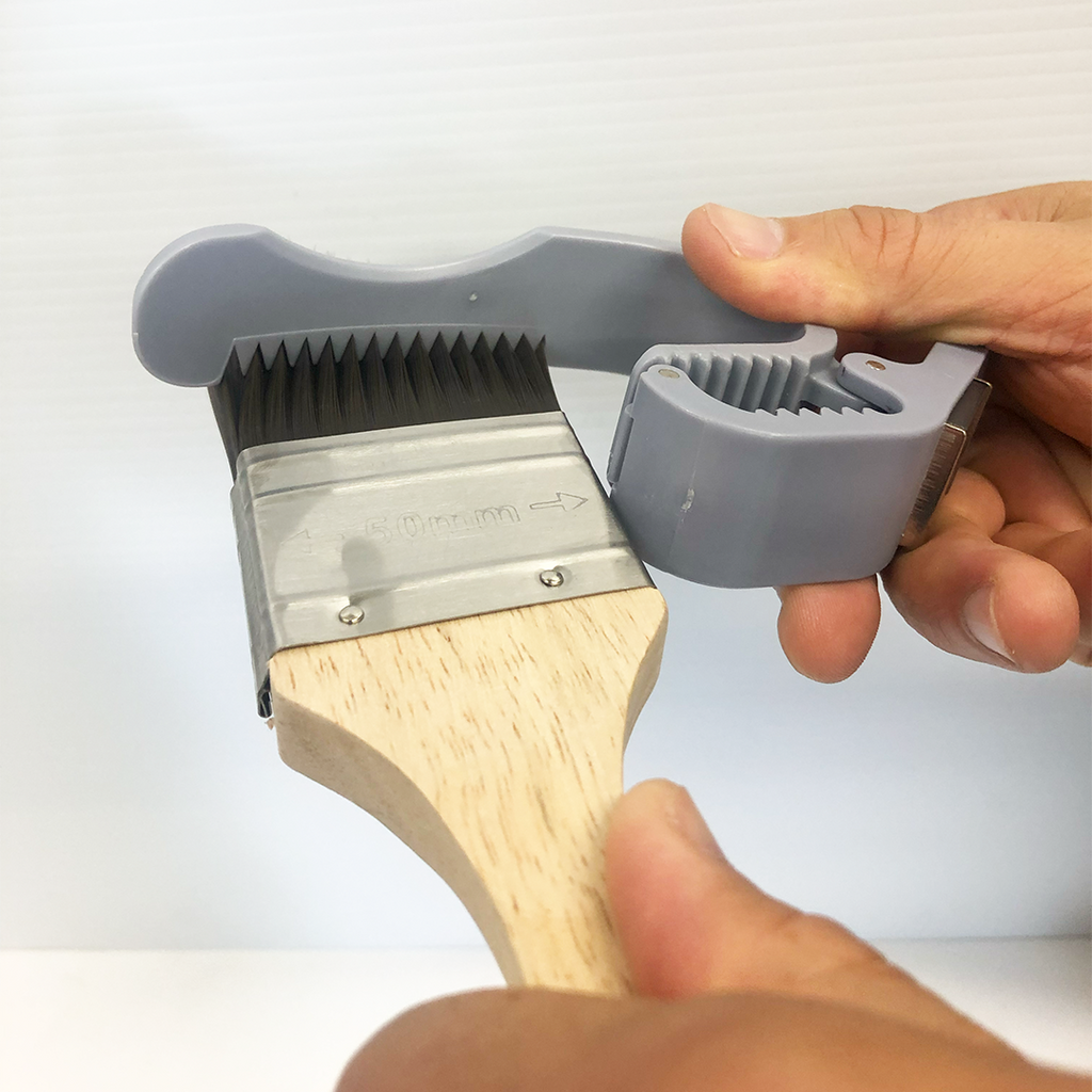 PaintAccess Plastic Clip Bucket Handle with Magnet